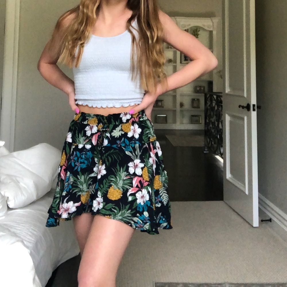 NWOT Tropical skirt! 🧡